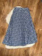 Plisse lange rok wit met blauw maat m dazy, Kleding | Dames, Rokken, Ophalen of Verzenden, Zo goed als nieuw, Maat 38/40 (M), Blauw