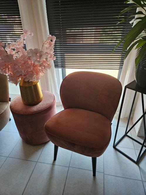 WOOOD Sara Fauteuil en poef OUD ROZE ZGAN, Huis en Inrichting, Fauteuils, Zo goed als nieuw, Ophalen