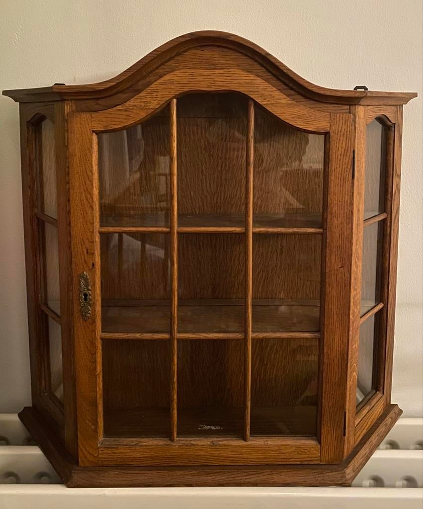 Vintage Houten Vitrinekastje / Bordenkastje, Antiek en Kunst, Ophalen of Verzenden