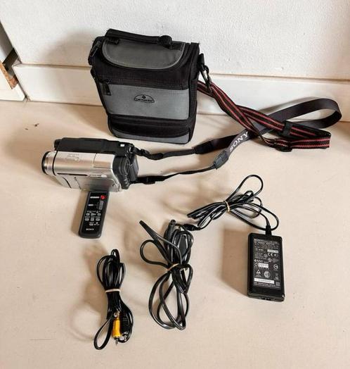 Sony CCD-TRV238E VideoHi8 Handycam, Audio, Tv en Foto, Videocamera's Analoog, Camera, Hi 8, Ophalen of Verzenden