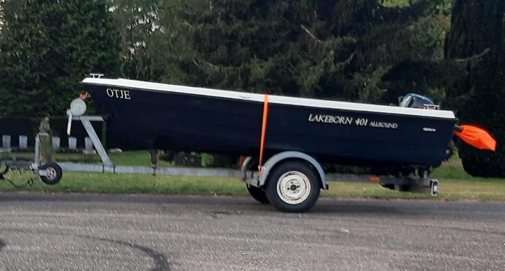 sloep met trailer, Watersport en Boten, Sloepen, Zo goed als nieuw, Tot 10 pk, 3 tot 6 meter, Buitenboordmotor, Benzine, Polyester
