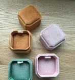 Prachtige fluwelen sieraden doosjes roze en okelgeel, Ophalen of Verzenden, Nieuw