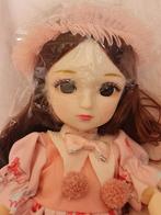 Leuke blythe achtige barbie pop, Kinderen en Baby's, Speelgoed | Poppen, Ophalen of Verzenden, Zo goed als nieuw, Barbie