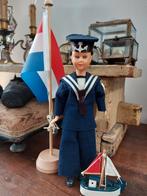 Matroos popje Nederlandse vlag zeilbootje, Ophalen of Verzenden