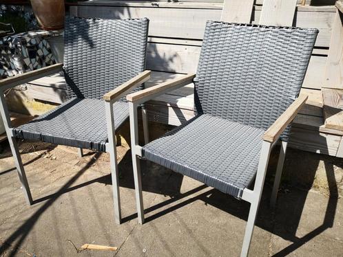 Stapelbare gelakt aluminium tuinstoelen 4 voor 15,00, Tuin en Terras, Tuinstoelen, Gebruikt, Aluminium, Ophalen