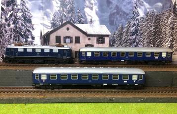 Märklin Duitse E-loc met 2 rijtuigen 3034 DB   beschikbaar voor biedingen