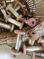 Brocante oude houten klosjes / klos met dun draad, Antiek en Kunst, Verzenden