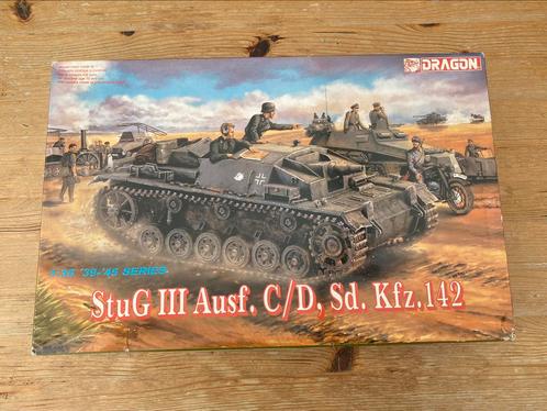 StuG lll Ausf. C/D Sd. kfz.142 - Dragon 1/35, Hobby en Vrije tijd, Modelbouw | Auto's en Voertuigen, Tank, 1:32 tot 1:50, Overige merken