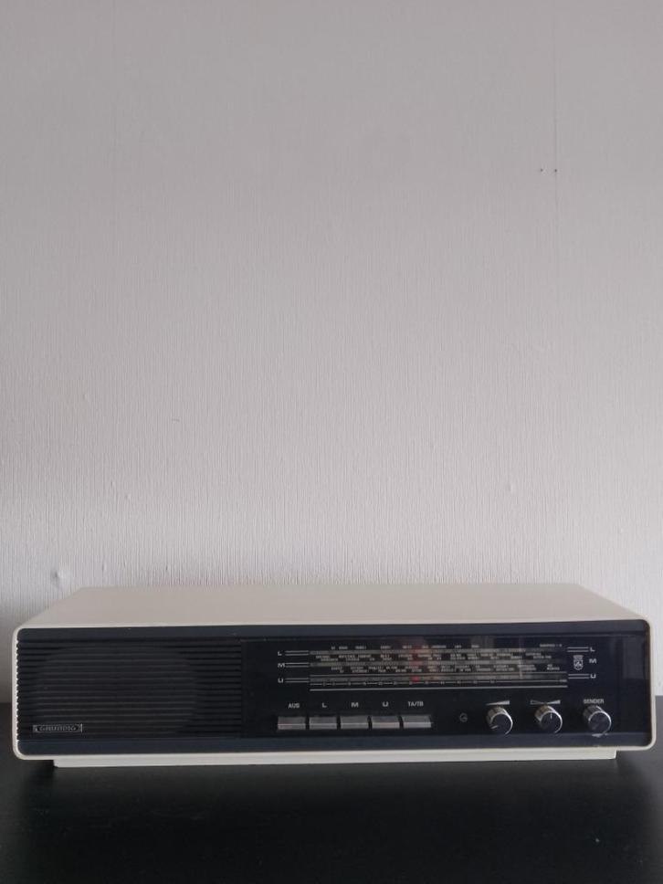 Grundig RF 410 – Vintage Radio – Zeer goede staat, Audio, Tv en Foto, Radio's, Gebruikt, Radio, Ophalen of Verzenden