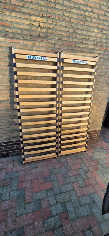 2 lattenbodems 70 x 200 GRATIS! beschikbaar voor biedingen