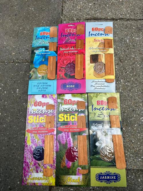 50 pakken (1 pak 60 stuks )Wierrook met houder, Cd's en Dvd's, Cd's | Meditatie en Spiritualiteit, Zo goed als nieuw, (Natuur)geluiden
