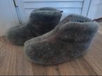 (twv €80) Fluffy echt wollen hoge Warmbat sloffen pantoffels, Kleding | Dames, Schoenen, Nieuw, Ophalen of Verzenden, Warmbat