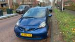Toyota Aygo 1.0 12V Vvt-i 5DRS 2007 Blauw, Auto's, Voorwielaandrijving, 68 pk, Handgeschakeld, Grijs