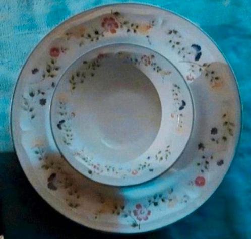 Englisch Garden Genuine Engelse borden schalen, Huis en Inrichting, Keuken | Servies, Zo goed als nieuw, Bord(en), Overige stijlen