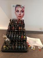 Display met 77 nagellak, Ophalen of Verzenden, Nieuw, Handen en Nagels