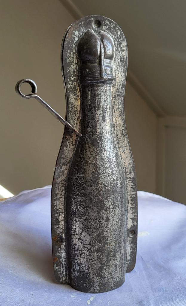 Mooie ANTIEKE chocoladevorm: CHAMPAGNEFLES, Antiek en Kunst, Curiosa en Brocante, Ophalen of Verzenden