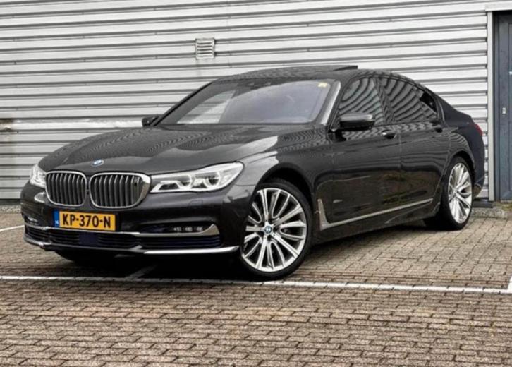 BMW 7-Serie 4.4 750I Xdrive AUT 2015 Grijs, Auto's, BMW, Particulier, 7-Serie, Benzine, D, Sedan, Automaat, Geïmporteerd, Zilver of Grijs