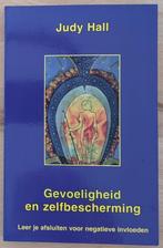 Boek Gevoeligheid en zelfbescherming - Judy Hall, Ophalen of Verzenden, Gelezen, Overige onderwerpen, Overige typen