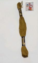 DMC mouline, bruin 831, Mulhouse, France, Ophalen of Verzenden, Borduurgaren of Zijde, DMC