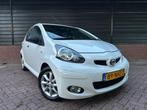 Toyota Aygo 1.0 12V Vvt-i 5DRS 2010 Wit Airco !! Nap !!, Voorwielaandrijving, Stof, Zwart, 4 stoelen