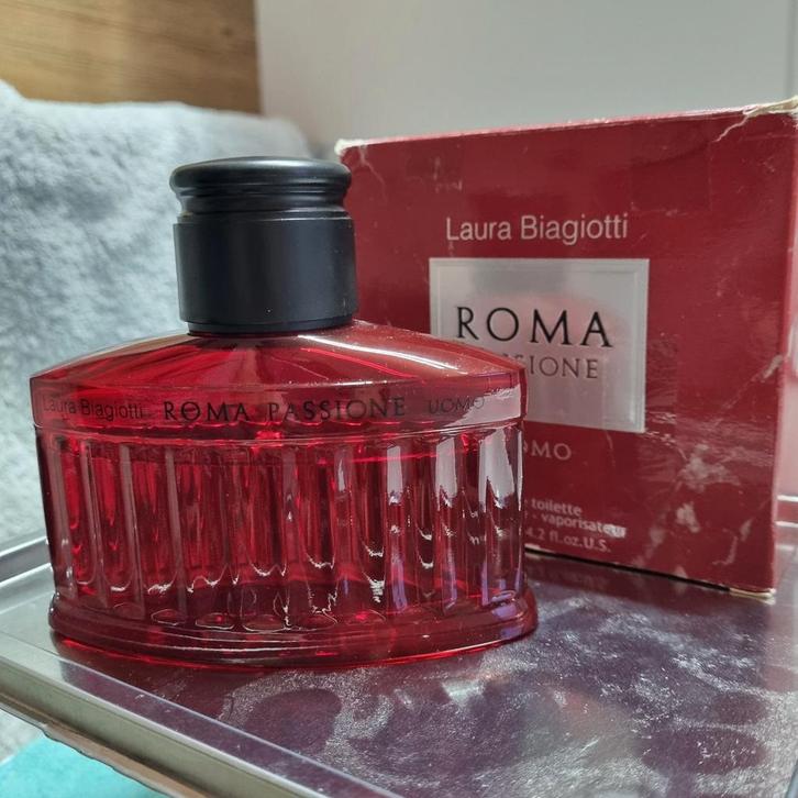 Laura Biagiotti Roma Passione Uomo minimaal 70ml, Sieraden, Tassen en Uiterlijk, Uiterlijk | Parfum, Gebruikt, Ophalen