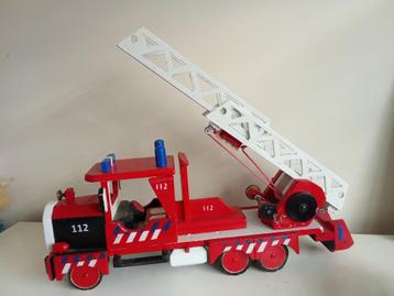 Super mooie, WERKENDE houten brandweerwagen, handgemaakt. beschikbaar voor biedingen