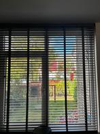 Grijs en witte luxaflex, Huis en Inrichting, Ophalen, 100 tot 150 cm, 50 tot 100 cm, Zo goed als nieuw