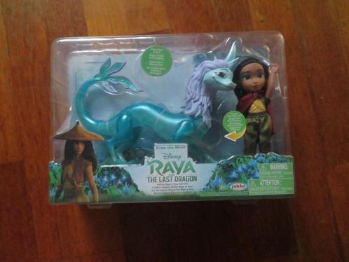 RAYA AND THE LAST DRAGON -- PETITE RAYA & SISU GIFT SET, Kinderen en Baby's, Speelgoed | Poppen, Nieuw, Ophalen of Verzenden