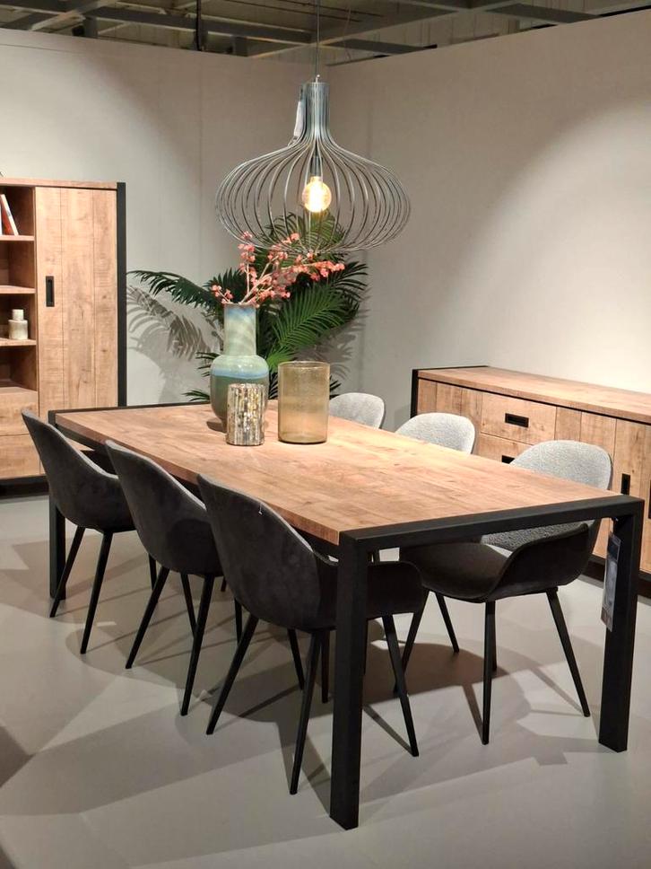 Showroommodel Eetkamerstoel kuipstoel Vitoro, Huis en Inrichting, Tafels | Eettafels, Nieuw, 200 cm of meer, Rechthoekig, Ophalen