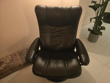 Stressless Relaxfauteuil Maat L + voetenbankje- ZGAN! beschikbaar voor biedingen
