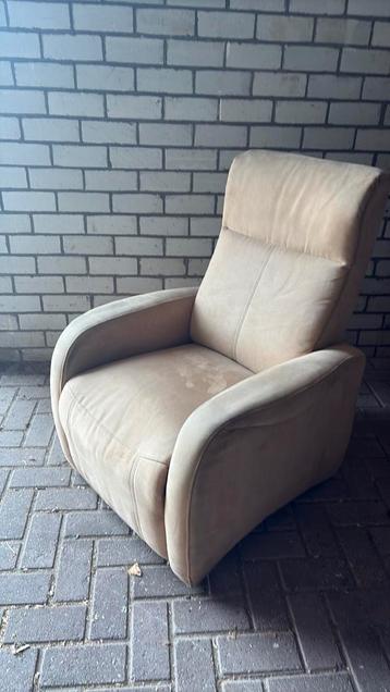 Zit lig fauteuil beige beschikbaar voor biedingen