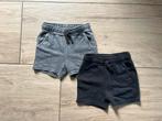 2x H&M Short / korte broek grijs washed out en zwart maat 80, Broekje, H&M, Ophalen of Verzenden, Zo goed als nieuw