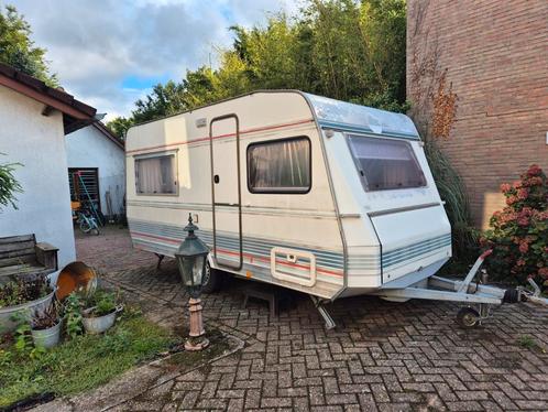 Tec caravan te koop incl voortent en grondzeilen, Caravans en Kamperen, Caravans, Particulier, tot en met 4, Rondzit, Koelkast