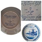 vier delfts blauwe borden Porcelijnen fles, Ophalen of Verzenden