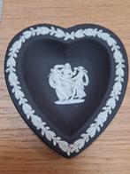 Wedgwood Jasperware hartvormig bordje, Antiek en Kunst, Ophalen of Verzenden