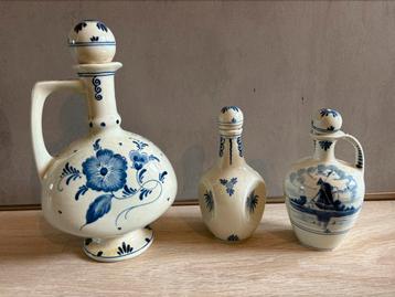 3 delfts blauwe vaasjes beschikbaar voor biedingen