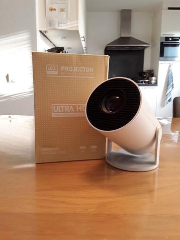 Ultra HD high dynamic Range multimedia projector LED source beschikbaar voor biedingen