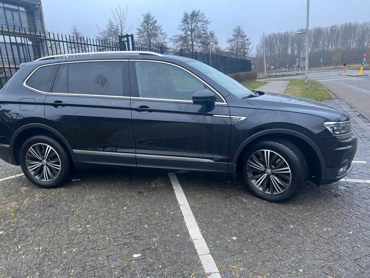 Volkswagen Tiguan 2.0 TDI 190pk 4MOTION 7-DSG 2018 Zwart, Auto's, Volkswagen, Bedrijf, Tiguan, Diesel, Euro 6, SUV of Terreinwagen