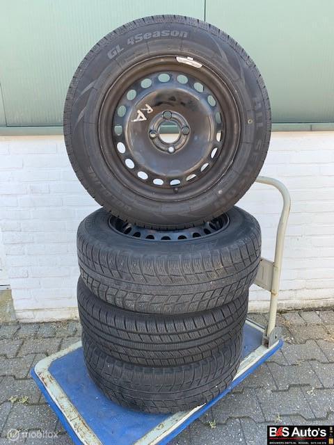 Winterset Michelin Goldline 4S Dacia Logan MCV I '07-'12, Auto-onderdelen, Banden en Velgen, Velg(en), Winterbanden, 15 inch, 195 mm