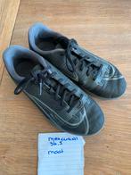 Zaal voetbal nike  schoenen met 36,5 mecurial, Jongen of Meisje, Schoenen, Ophalen of Verzenden, Zo goed als nieuw