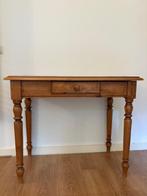 Landelijke grenen tafel met lade en sierpoten, Ophalen, 100 tot 150 cm, Romantisch, Zo goed als nieuw