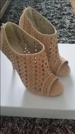 Karen Millen suède peeptoe pumps maat 39 ook maat 38 nieuw,, Karen Millen, Verzenden, Nieuw