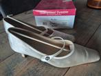 Trouwschoenen met kleine hak, Kleding | Dames, Trouwkleding en Trouwaccessoires, Rainbow, Overige kleuren, Schoenen, Ophalen of Verzenden