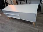 Modern Wit TV-meubel met Houten Poten en Magnetische Deur, Ophalen, 100 tot 150 cm, Zo goed als nieuw, Minder dan 100 cm