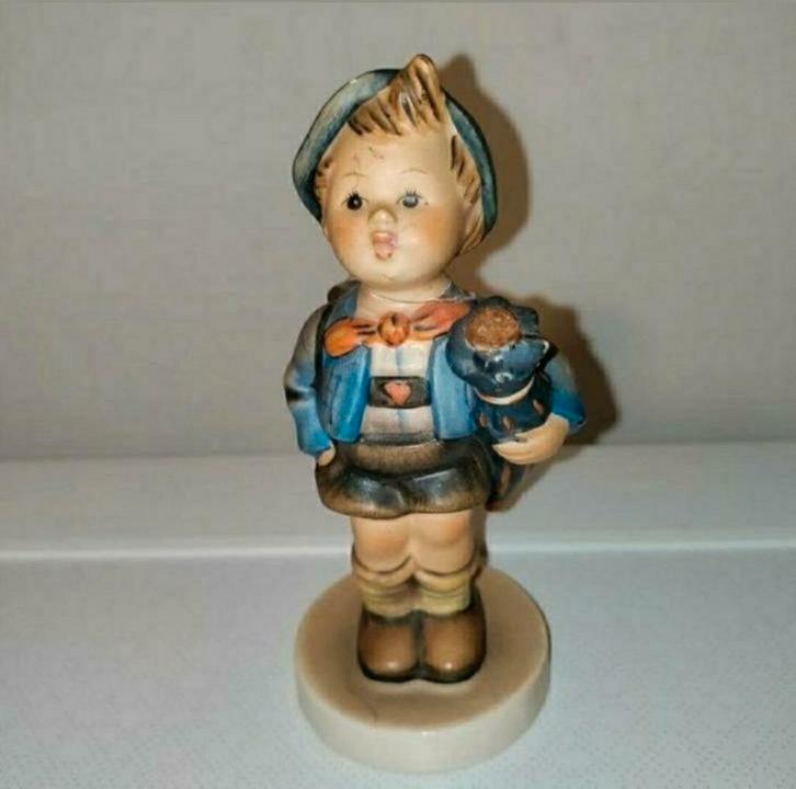 Goebel Hummel,markt,paraplu,big,varken,198 2/0,mand,1948, Verzamelen, Beelden en Beeldjes, Nieuw, Hummel, Ophalen of Verzenden