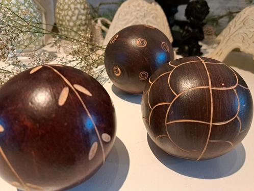 3 Decoratieve houten ballen, Huis en Inrichting, Woonaccessoires | Overige, Zo goed als nieuw, Ophalen of Verzenden