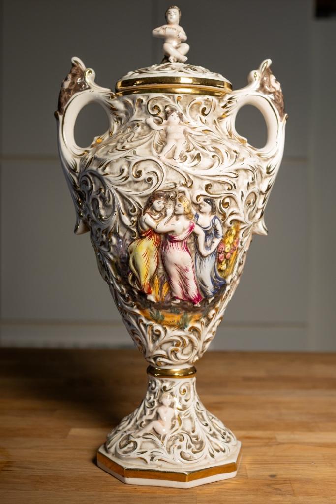 Vaas Capodimonte, in prachtige staat, Antiek en Kunst, Antiek | Vazen, Ophalen