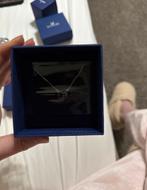 Swaroski ketting zwarte zwaan, Ophalen of Verzenden, Nieuw, Zwart, Overige materialen