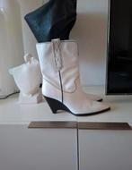 Zara witte laarsjes maat 39 echt leder, Kleding | Dames, Schoenen, Ophalen of Verzenden, Zo goed als nieuw, Wit