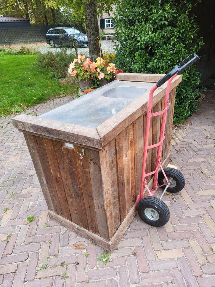 Gratis: Buiten Bar met Wastafel, Tuin en Terras, Buitenkeukens, Gebruikt, Vrijstaand, Ophalen